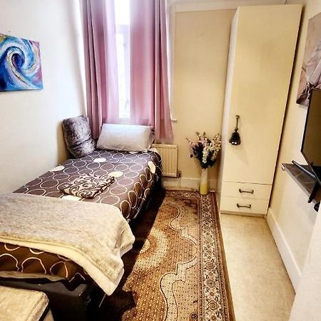 Monalisa Single Room Near Edgware Station Buitenkant foto